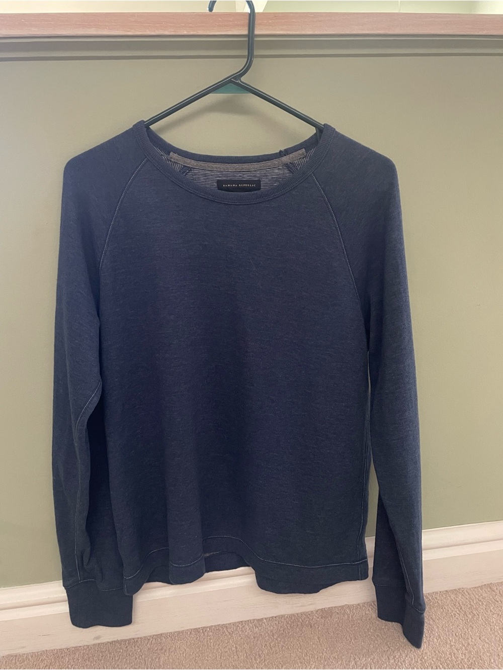 Banana Republic Men's Dark Navy Crewneck Sweater